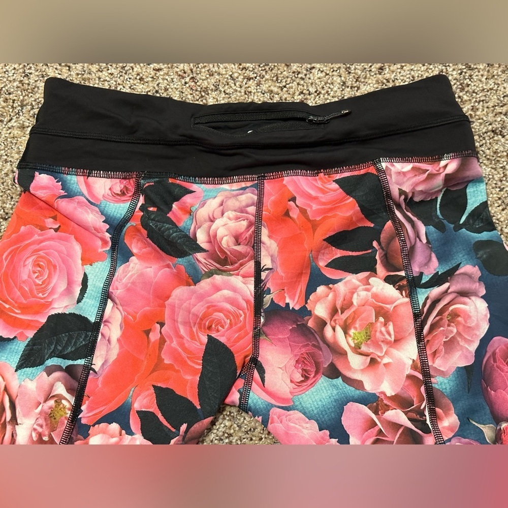 🍋🍋 LULULEMON Run: Inspire Crop - Size 8 🍋🍋 - Picture 6 of 13